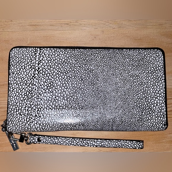 Halogen Genuine Leather Accordion Zip Wallet Wristlet Clutch Nordstrom - Picture 16 of 16